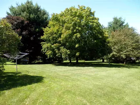 98 Newport Rd, Lake Summerset, IL 61019 photo 5