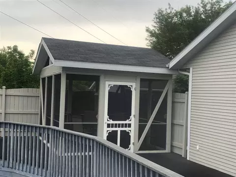 302 E 4th St, Pecatonica, IL 61063 photo 37