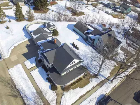 302 E 4th St, Pecatonica, IL 61063 photo 29