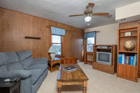 302 E 4th St, Pecatonica, IL 61063 photo 23