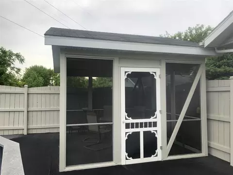 302 E 4th St, Pecatonica, IL 61063 photo 38