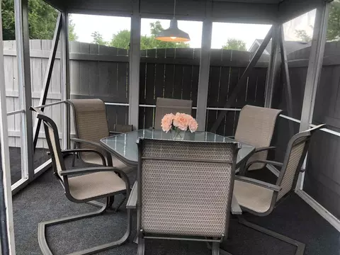 302 E 4th St, Pecatonica, IL 61063 photo 39