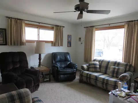 70 Smith Ln, South Beloit, IL 61080 photo 2