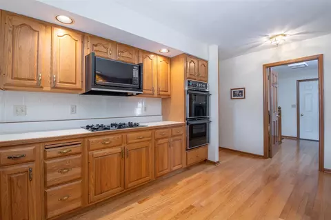7530 Joy Ln, Roscoe, IL 61073 photo 12