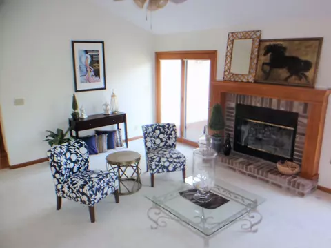 7530 Joy Ln, Roscoe, IL 61073 photo 9