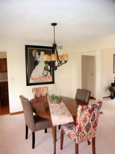 7530 Joy Ln, Roscoe, IL 61073 photo 5