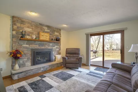 3291 Hoffman Ct, Cherry Valley, IL 61016 photo 3