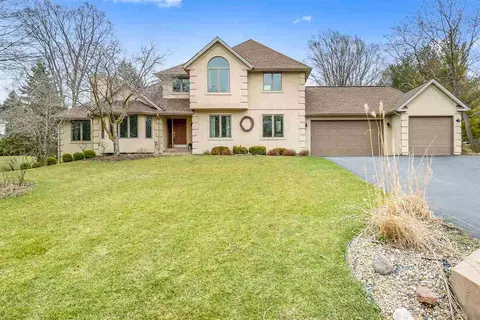 10101 Tybow Trl, Roscoe, IL 61073 photo 1