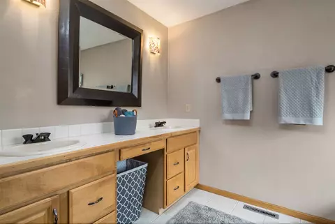 10101 Tybow Trl, Roscoe, IL 61073 photo 22