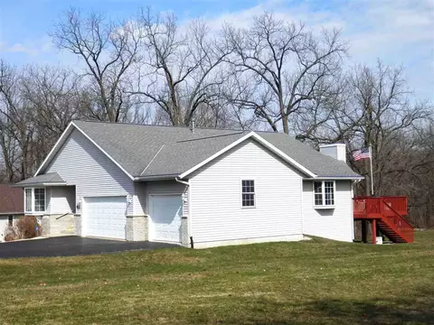1683 Edgewood Dr, Lake Summerset, IL 61019 photo 3