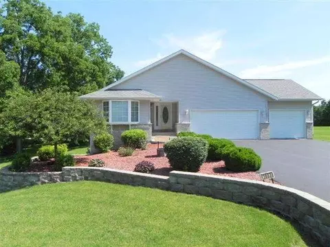 1683 Edgewood Dr, Lake Summerset, IL 61019 photo 1