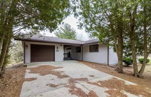1814 Beacon Hill Ct, Davis, IL 61019 photo 1