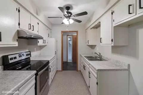 1814 Beacon Hill Ct, Davis, IL 61019 photo 12