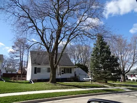 948 Monroe Dr, Freeport, IL 61032 photo 1