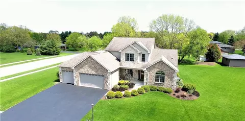 12119 Floyd Dr, Roscoe, IL 61073 photo 1