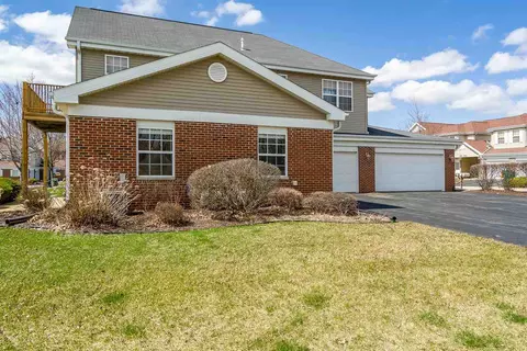 7645 Silver Maple Trl, Cherry Valley, IL 61016 photo 2