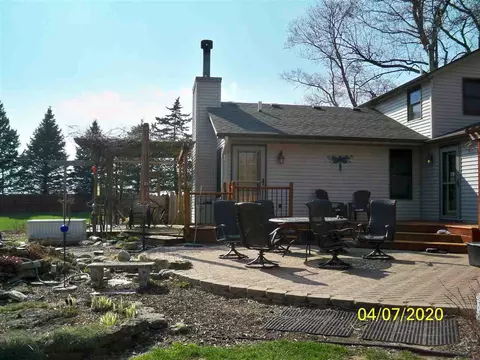 9873 Old River Rd, Roscoe, IL 61073 photo 5