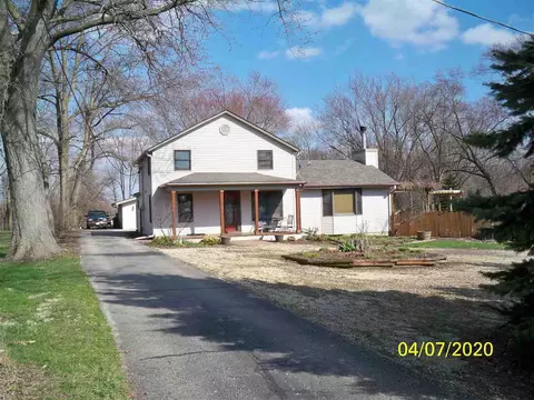 9873 Old River Rd, Roscoe, IL 61073 photo 1