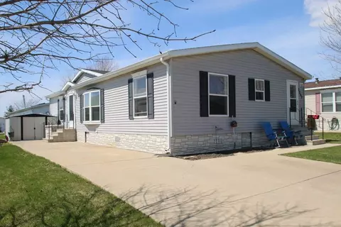 2247 Iris Ave, Belvidere, IL 61008 photo 4