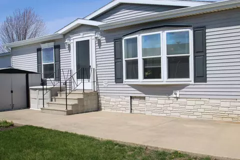 2247 Iris Ave, Belvidere, IL 61008 photo 1