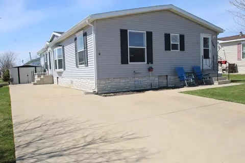 2247 Iris Ave, Belvidere, IL 61008 photo 5