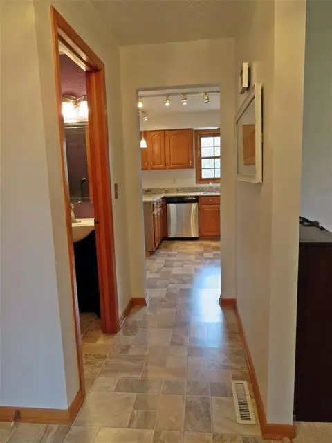 15958 E Lu Ann Ln, Davis Junction, IL 61020 photo 5