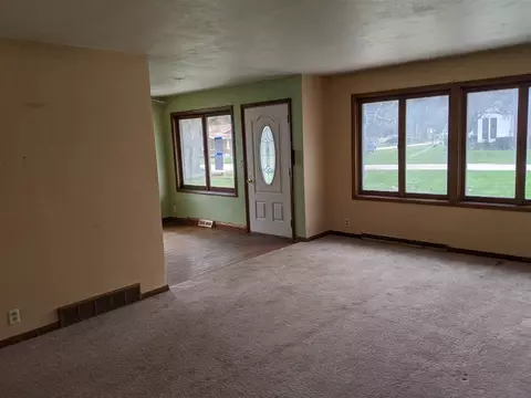 310 E Grove St, Capron, IL 61012 photo 3