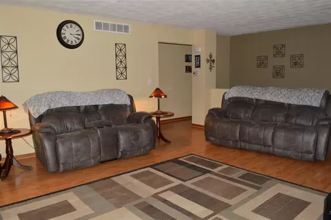 1705 Lorimar Dr, Durand, IL 61024 photo 3