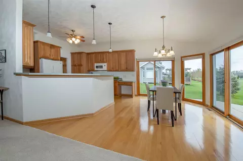 9845 Prairie Willow Pl, Roscoe, IL 61073 photo 11