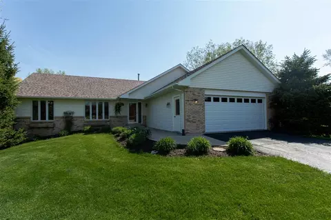5236 Bent Tree Ct, Byron, IL 61010 photo 3