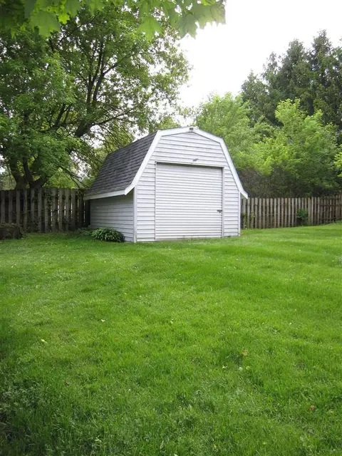 7937 Windspoint Rd, Roscoe, IL 61073 photo 20