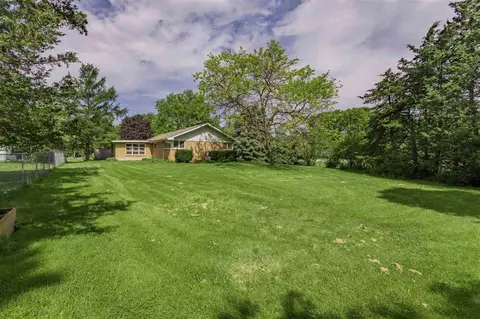 10483 Geneva Dr, Roscoe, IL 61073 photo 33