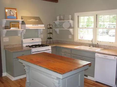 215 E River St, Rockton, IL 61072 photo 4