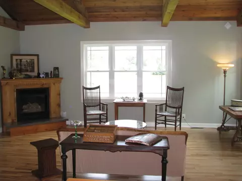 215 E River St, Rockton, IL 61072 photo 7