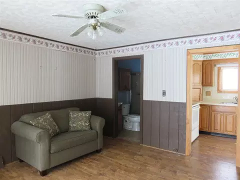 216 E Main St, Rockton, IL 61072 photo 9