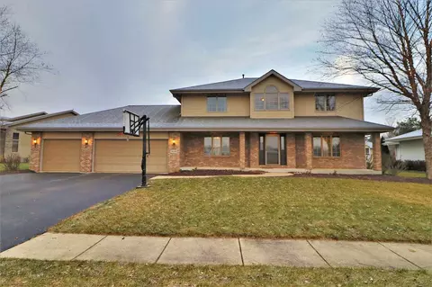 803 Mitchell Dr, Winnebago, IL 61088 photo 2