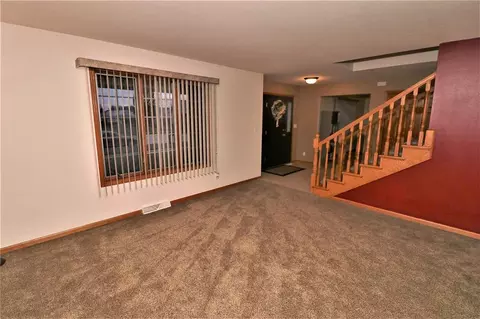 803 Mitchell Dr, Winnebago, IL 61088 photo 6