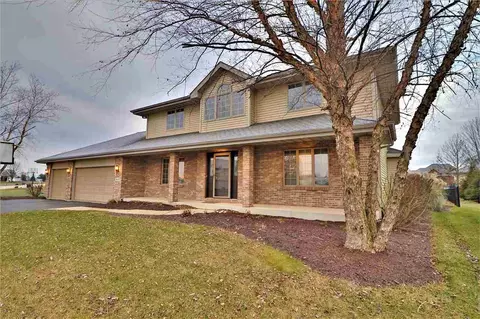 803 Mitchell Dr, Winnebago, IL 61088 photo 1
