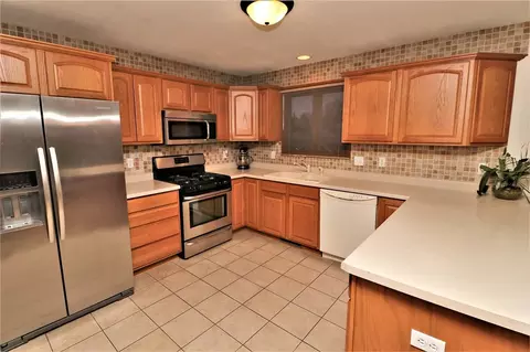 803 Mitchell Dr, Winnebago, IL 61088 photo 10