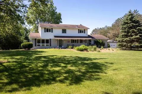 7627 E Rockton Rd, Roscoe, IL 61073 photo 1