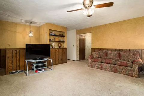 3644 Cutty Sark Rd, Cherry Valley, IL 61016 photo 8