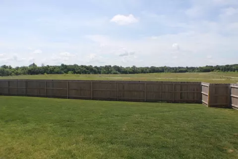 638 Biscayne, Roscoe, IL 61073 photo 33