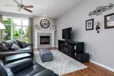 9829 Rambouillet Rdg, Roscoe, IL 61073 photo 9