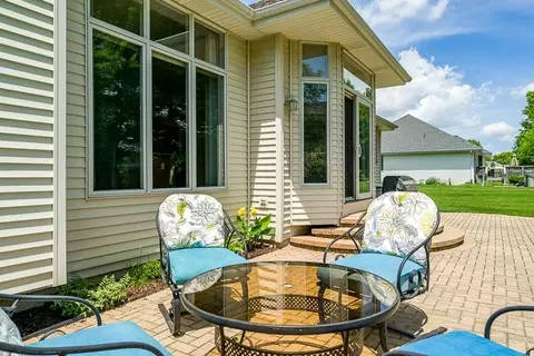 9829 Rambouillet Rdg, Roscoe, IL 61073 photo 38