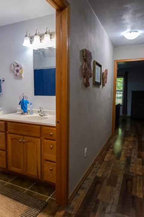 641 Grove St, Pecatonica, IL 61063 photo 9