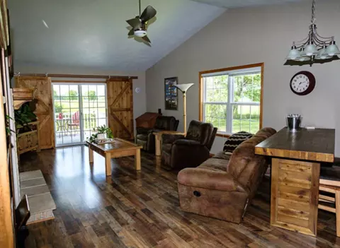 641 Grove St, Pecatonica, IL 61063 photo 7