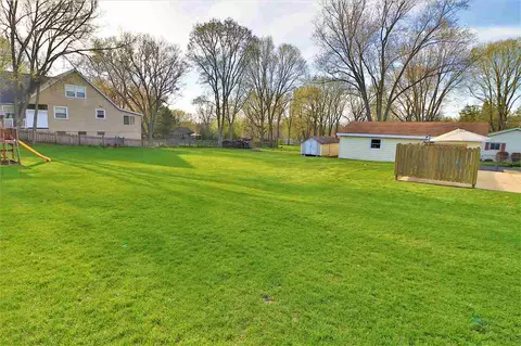 5693 Thompson Dr, Roscoe, IL 61073 photo 29