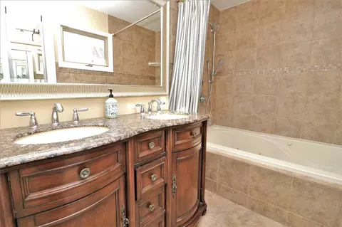 5693 Thompson Dr, Roscoe, IL 61073 photo 14