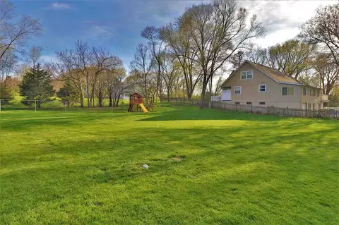 5693 Thompson Dr, Roscoe, IL 61073 photo 28