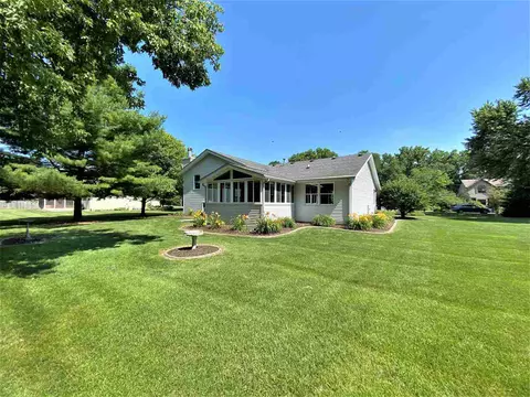 5245 Rowena Dr, Roscoe, IL 61073 photo 5